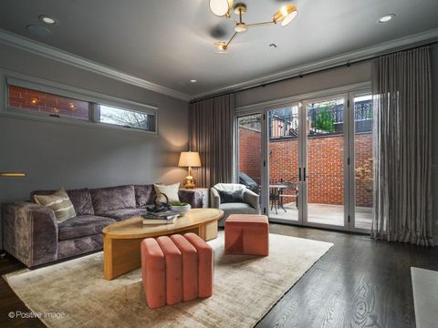 Tiny photo for 2122 N Magnolia Avenue, Chicago, IL 60614 (MLS # 12626474)
