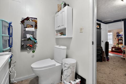 Tiny photo for 1216 S Oak Street, Bloomington, IL 61701 (MLS # 12500244)