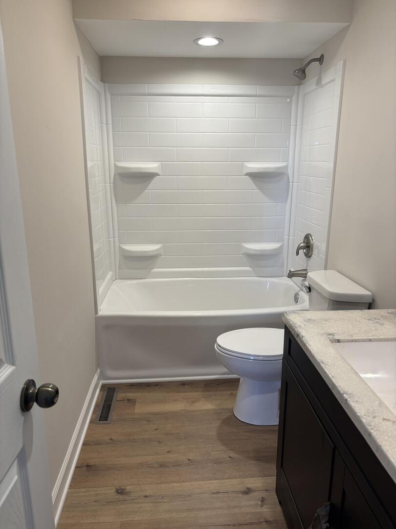 613 S Broadway Street