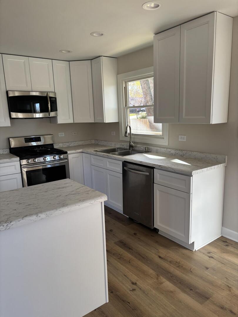 613 S Broadway Street