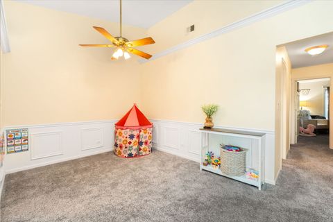 Tiny photo for 1721 Chesapeake Lane #4, Schaumburg, IL 60193 (MLS # 12484400)