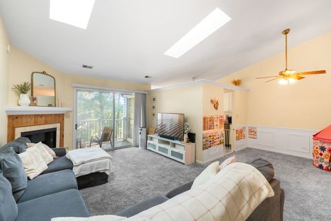 Tiny photo for 1721 Chesapeake Lane #4, Schaumburg, IL 60193 (MLS # 12484400)