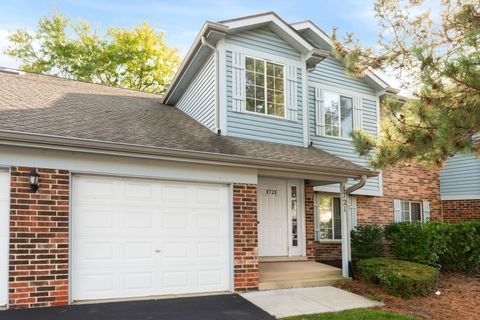 Photo of 1721 Chesapeake Lane #4, Schaumburg, IL 60193 (MLS # 12484400)