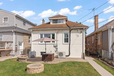 Tiny photo for 2636 Grove Avenue, Berwyn, IL 60402 (MLS # 12468133)