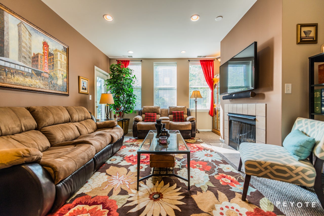 1225 N ORLEANS Street 502