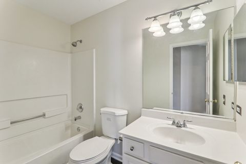 Tiny photo for 134 Arboretum Drive #134, Lombard, IL 60148 (MLS # 12599347)