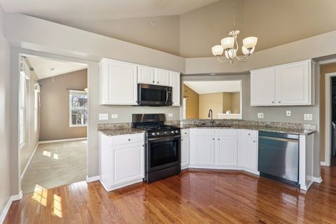 Tiny photo for 134 Arboretum Drive #134, Lombard, IL 60148 (MLS # 12599347)