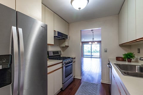 Tiny photo for 1071 Deerfield Place, Highland Park, IL 60035 (MLS # 12738812)