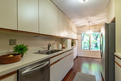 Tiny photo for 1071 Deerfield Place, Highland Park, IL 60035 (MLS # 12738812)