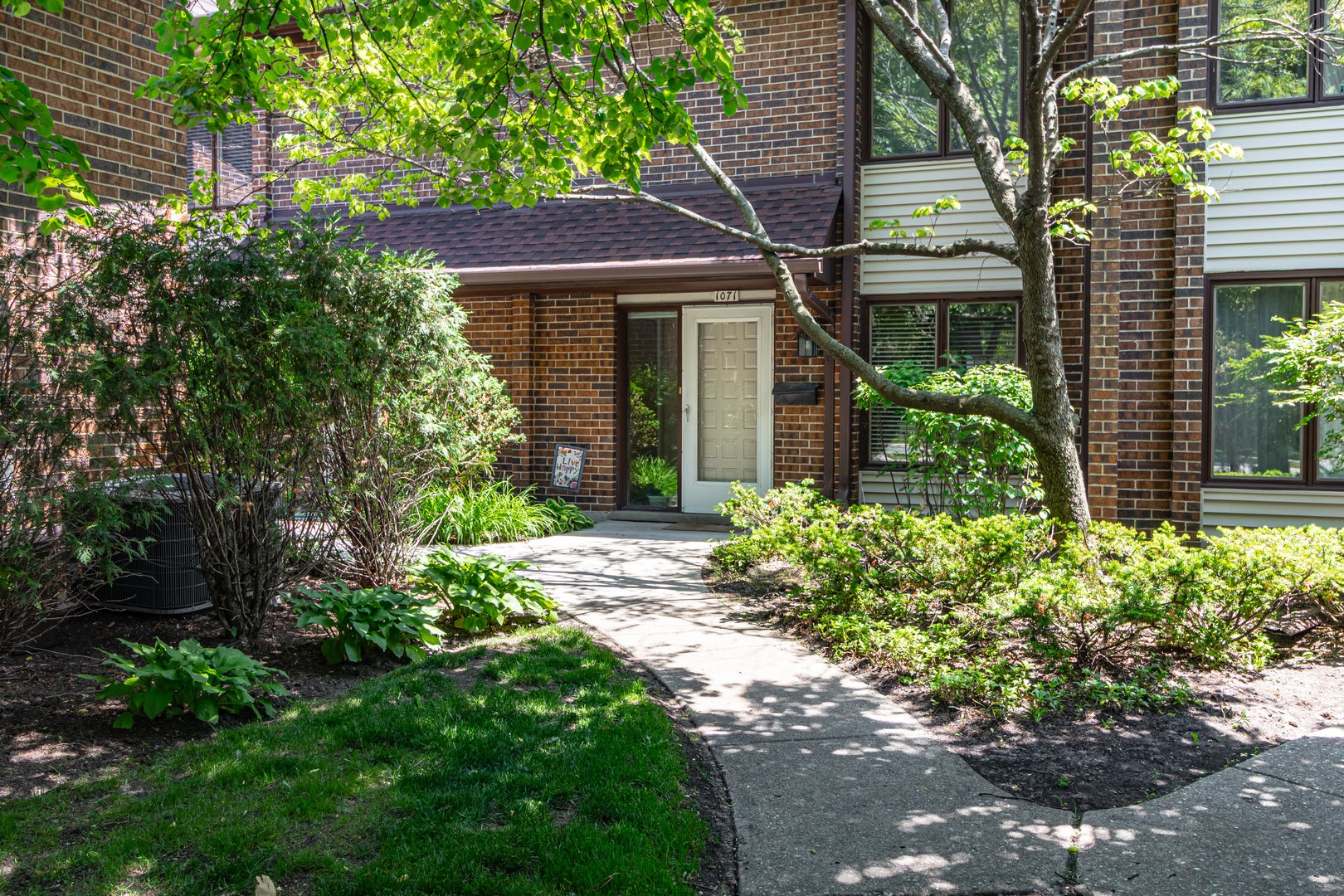 1071 Deerfield Place
