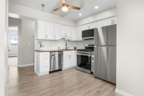 Tiny photo for 16 Echo Court #17, Vernon Hills, IL 60061 (MLS # 12524905)