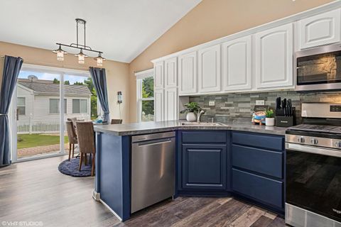 Tiny photo for 1028 Orchard Lake Drive, Aurora, IL 60506 (MLS # 12396183)