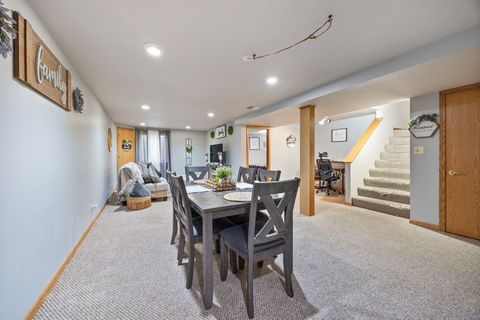 Tiny photo for 1669 Pinnacle Court, Aurora, IL 60502 (MLS # 12376433)