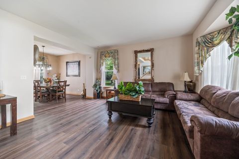 Tiny photo for 1669 Pinnacle Court, Aurora, IL 60502 (MLS # 12376433)