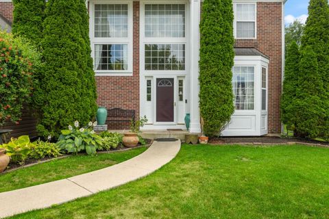 Tiny photo for 1669 Pinnacle Court, Aurora, IL 60502 (MLS # 12376433)