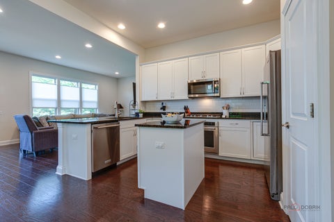 Tiny photo for 335 Camberley Lane, Lincolnshire, IL 60069 (MLS # 12751667)