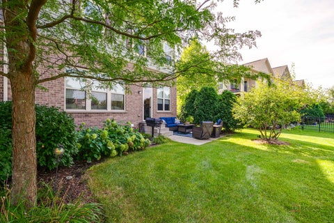 Tiny photo for 335 Camberley Lane, Lincolnshire, IL 60069 (MLS # 12751667)