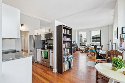 Tiny photo for 600 S Dearborn Street #1901, Chicago, IL 60605 (MLS # 12491314)