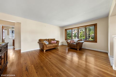 Tiny photo for 769 S FAIRVIEW Avenue, Elmhurst, IL 60126 (MLS # 12439573)