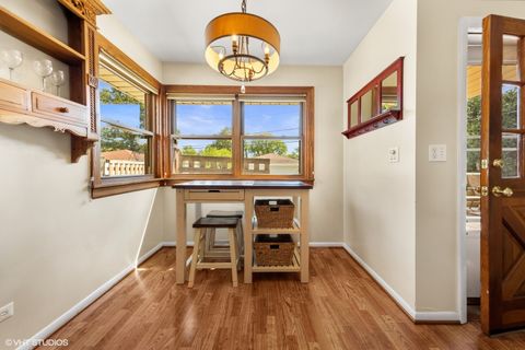 Tiny photo for 769 S FAIRVIEW Avenue, Elmhurst, IL 60126 (MLS # 12439573)