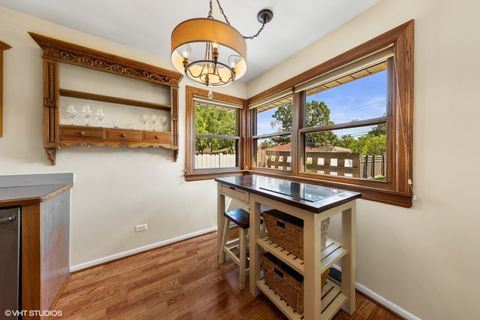 Tiny photo for 769 S FAIRVIEW Avenue, Elmhurst, IL 60126 (MLS # 12439573)