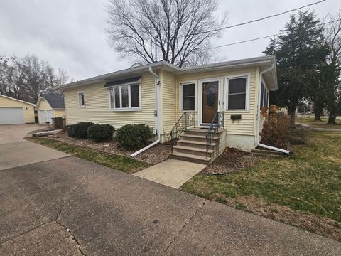 Photo of 4506 26th Avenue, Moline, IL 61265 (MLS # 12599662)