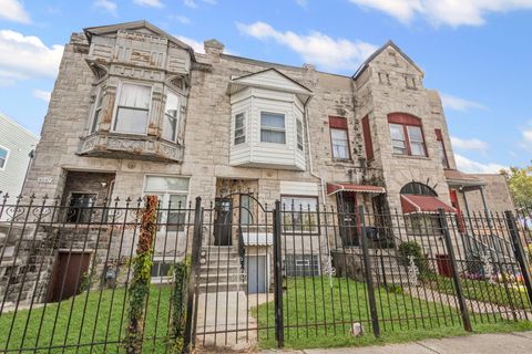 Photo of 4049 S Indiana Avenue, Chicago, IL 60653 (MLS # 12493614)