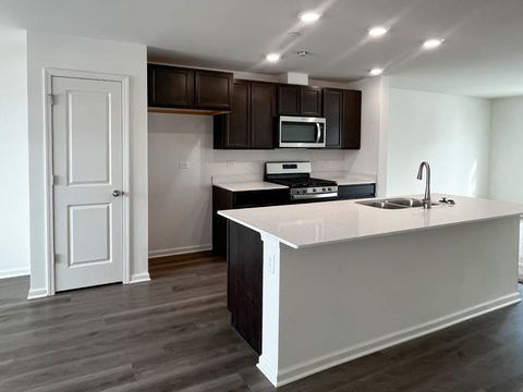 Tiny photo for 305 Foxglove Drive, Bartlett, IL 60103 (MLS # 12487315)