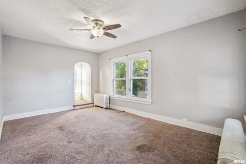 Tiny photo for 209 E 13TH Street, Davenport, IA 52803 (MLS # QC4268710)