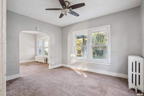 Tiny photo for 209 E 13TH Street, Davenport, IA 52803 (MLS # QC4268710)