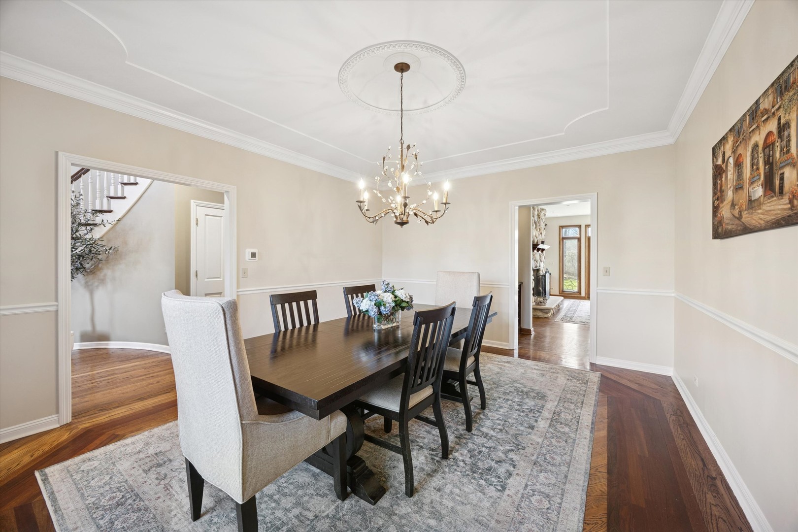 8S230 Hampton Circle