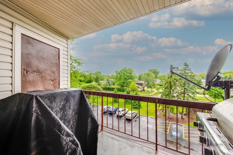 Tiny photo for 1500 Harbour Drive #4Q, Wheeling, IL 60090 (MLS # 12720729)