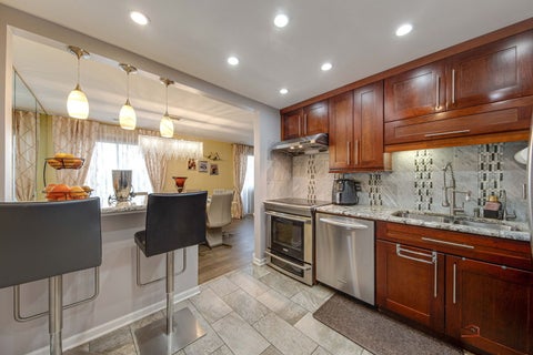 Tiny photo for 1500 Harbour Drive #4Q, Wheeling, IL 60090 (MLS # 12720729)