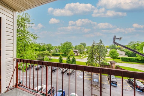Tiny photo for 1500 Harbour Drive #4Q, Wheeling, IL 60090 (MLS # 12720729)
