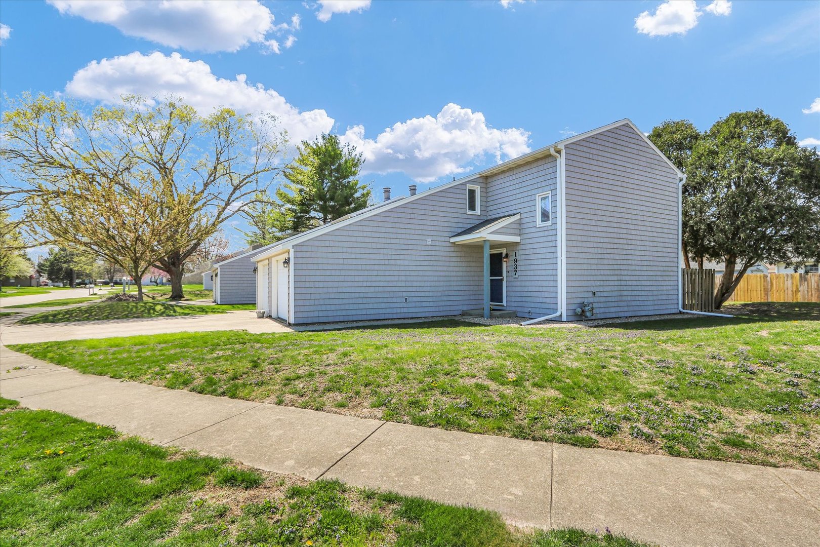 1937 Blackthorn Drive 1937