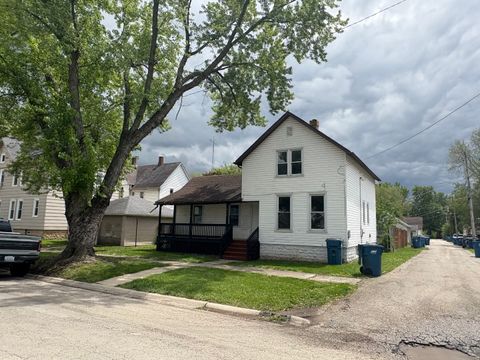 340 W Bourbonnais Street Kankakee IL 60901