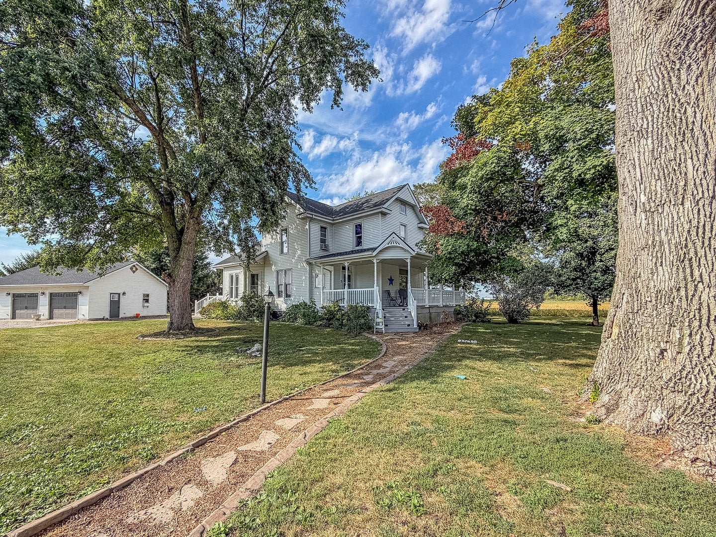 220 E 4th Street