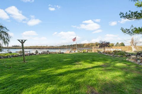 Tiny photo for 8508 Fox River Road, Waterford, WI 53185 (MLS # 12507553)