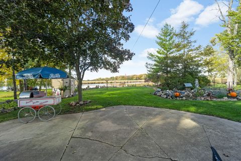 Tiny photo for 8508 Fox River Road, Waterford, WI 53185 (MLS # 12507553)