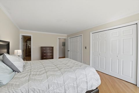 Tiny photo for 400 Ascot Drive #1E, Park Ridge, IL 60068 (MLS # 12593009)