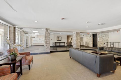 Tiny photo for 400 Ascot Drive #1E, Park Ridge, IL 60068 (MLS # 12593009)