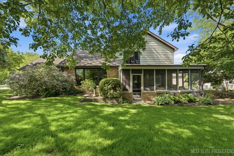 Tiny photo for 1628 Country Squire Drive, Geneva, IL 60134 (MLS # 12642774)