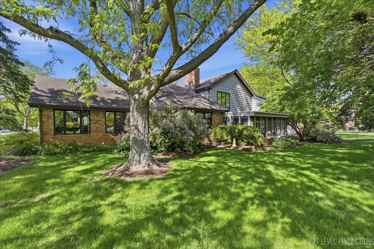 1628 Country Squire Drive