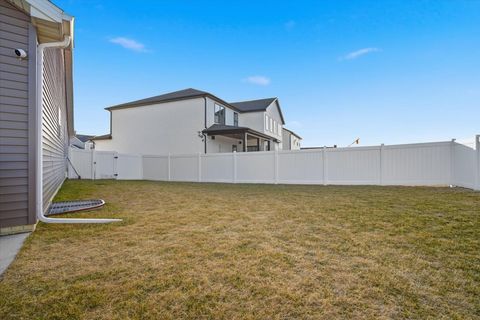 Tiny photo for 6 Bucktown Court, Bloomington, IL 61705 (MLS # 12581165)