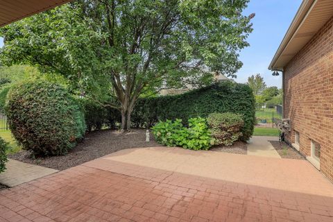 Tiny photo for 1249 Cronin Court, Lemont, IL 60439 (MLS # 12479157)
