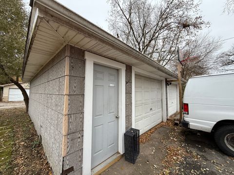 Tiny photo for 2809 Gabriel Avenue, Zion, IL 60099 (MLS # 12520671)