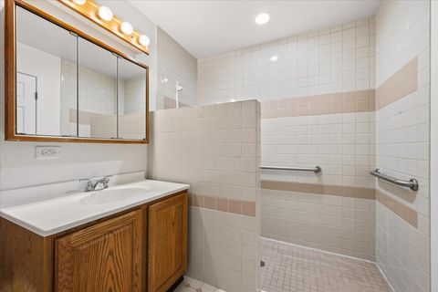 Tiny photo for 1150 Thompson Boulevard, Buffalo Grove, IL 60089 (MLS # 12538124)