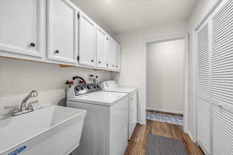 Tiny photo for 1150 Thompson Boulevard, Buffalo Grove, IL 60089 (MLS # 12538124)