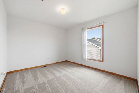 Tiny photo for 424 N Aspen Drive, Cortland, IL 60112 (MLS # 12591993)