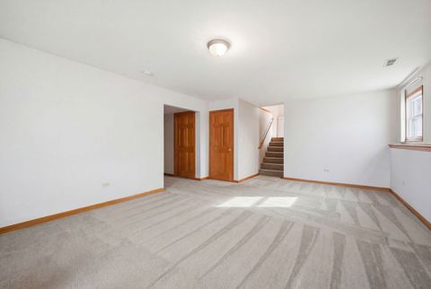 Tiny photo for 424 N Aspen Drive, Cortland, IL 60112 (MLS # 12591993)